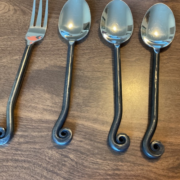 Gourmet Settings Treble Clef Flatware - Picture 4 of 4